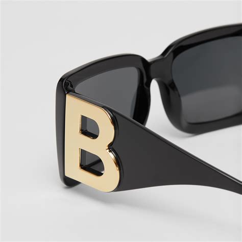 sunglasses with b on side